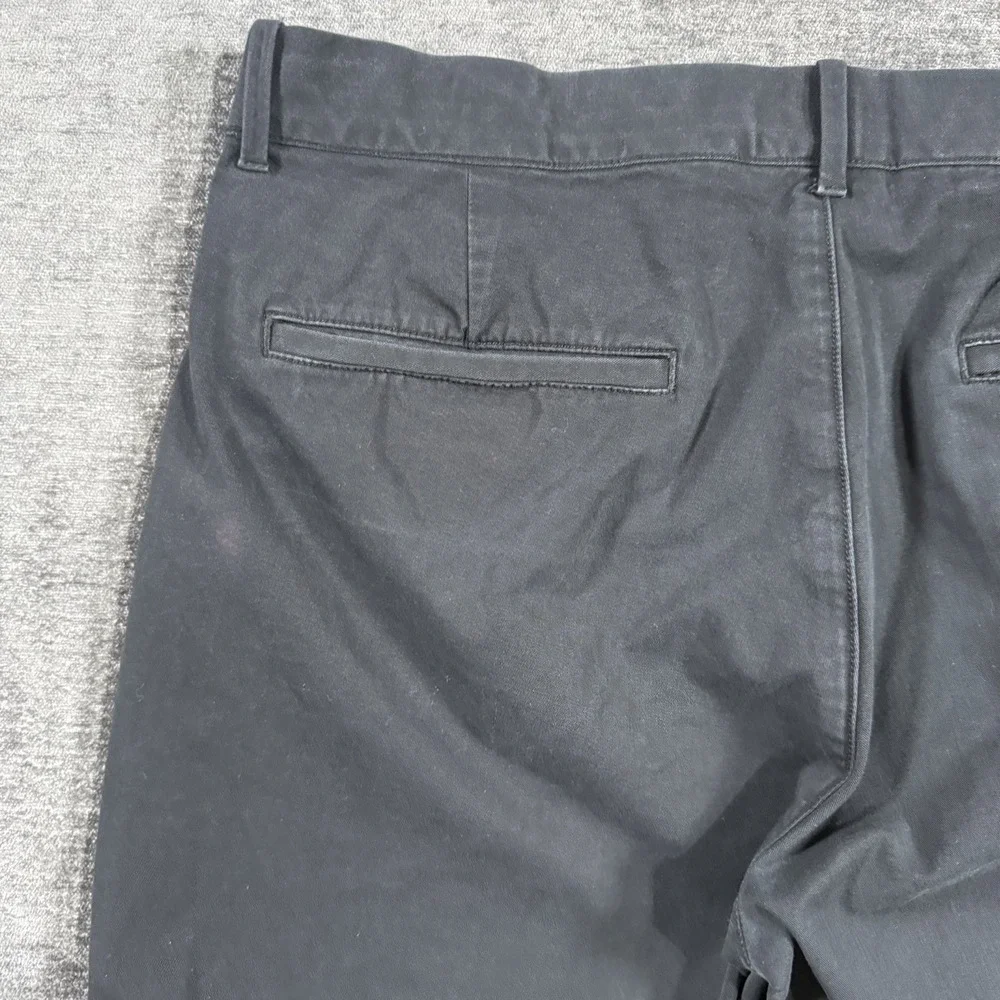 Gap Ultimate‎ Khaki Slim Fit Flat Front Pants Men's True Black Size 34x30 Chino